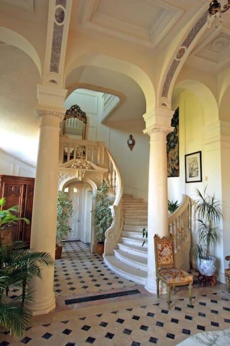 Chateau Du Maurier La Fontaine-Saint-Martin Esterno foto