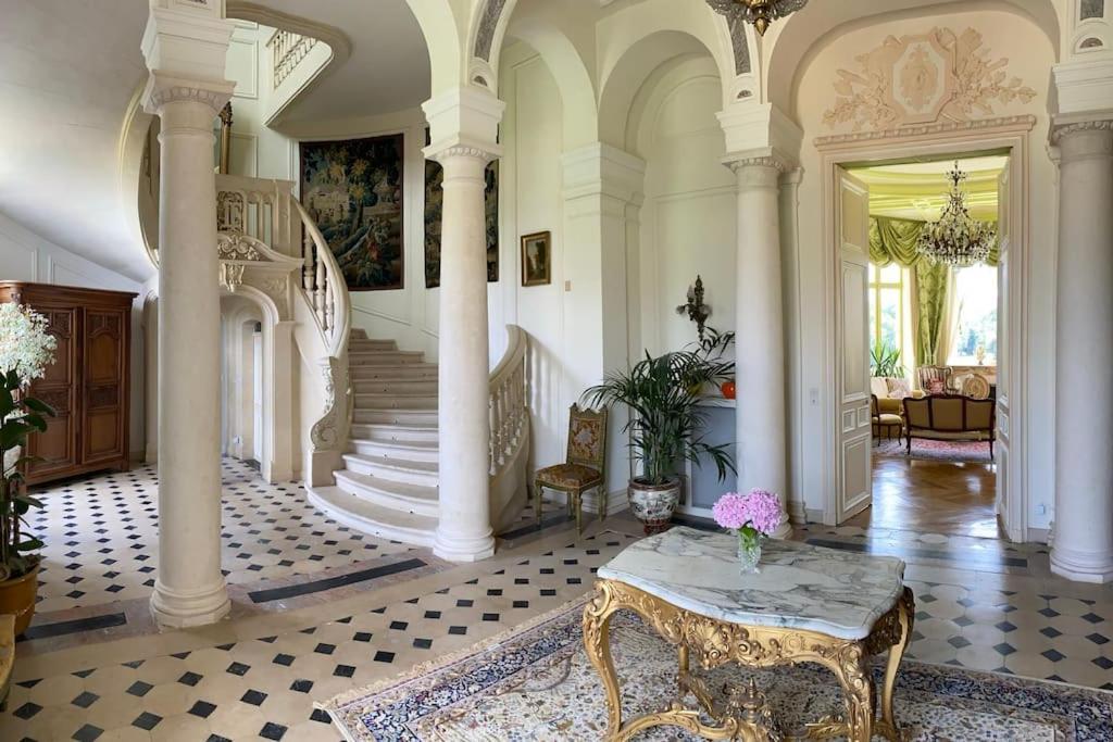 Chateau Du Maurier La Fontaine-Saint-Martin Esterno foto