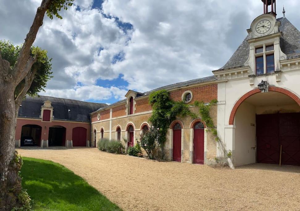 Chateau Du Maurier La Fontaine-Saint-Martin Esterno foto
