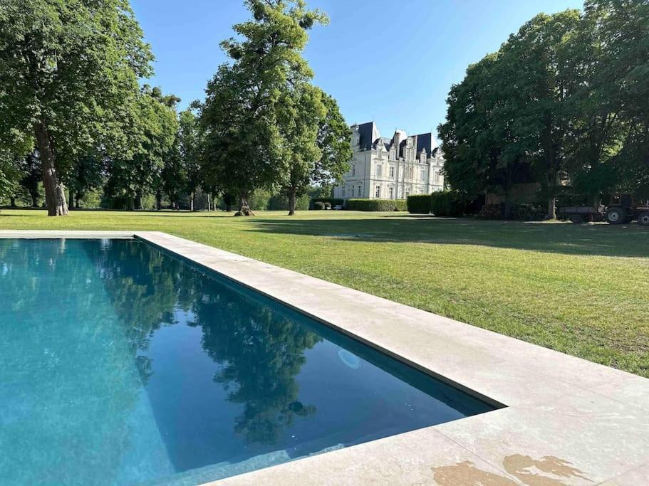 Chateau Du Maurier La Fontaine-Saint-Martin Esterno foto